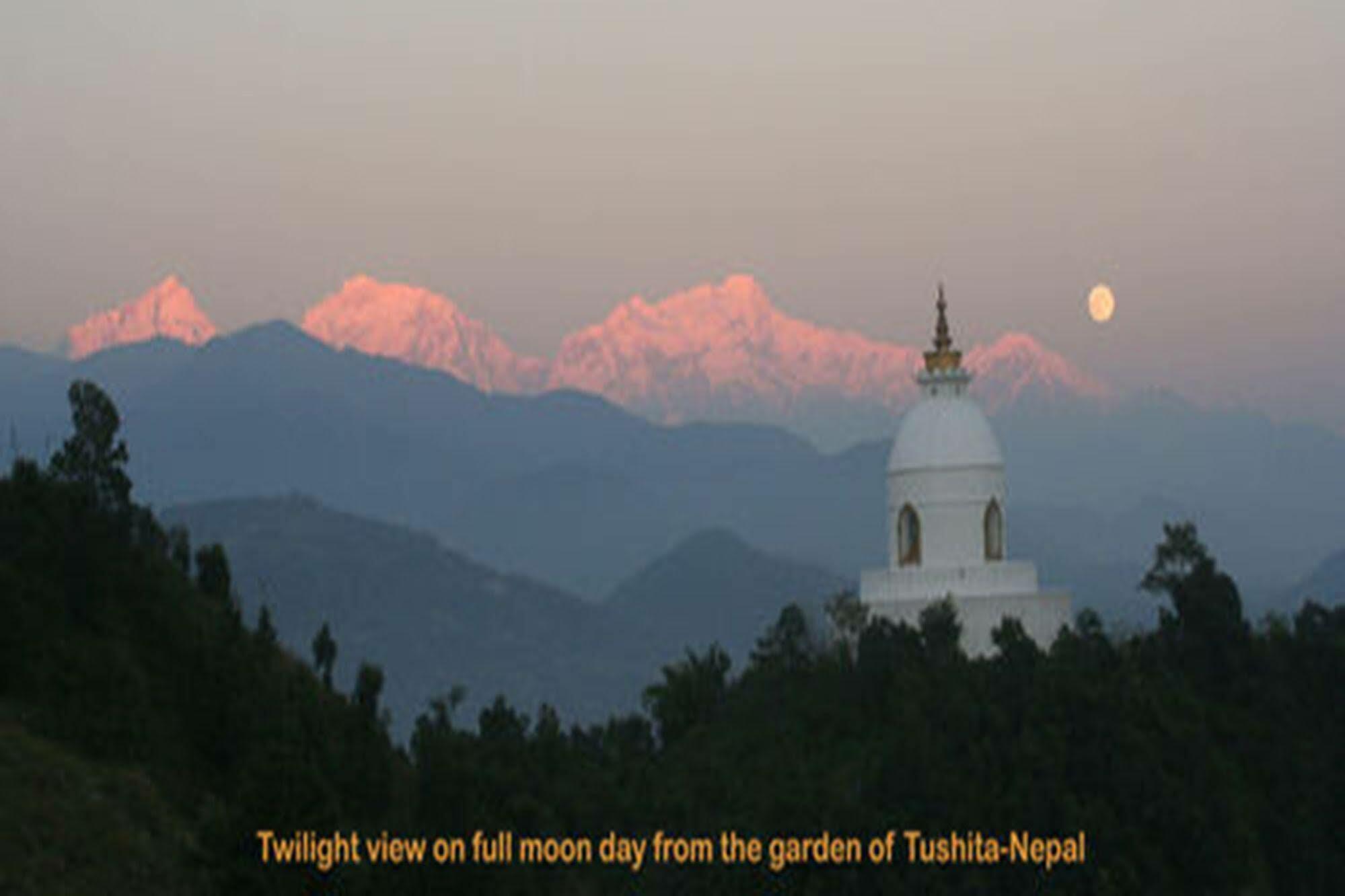 ホテル Tushita Nepal Yoga Retreat Center ポカラ エクステリア 写真